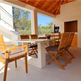 6 Bedroom Beachfront Villa with Heated Pool near Vela Luka on Korcula Island, Sleep 12